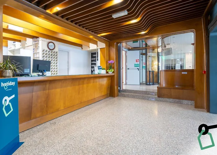 Hotiday 4*